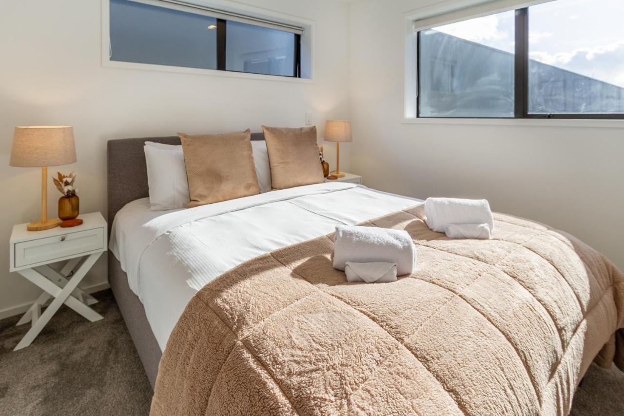 Modern Townhouse Cashel Street 2 Bed 2 Bath Apartment Christchurch Exterior photo